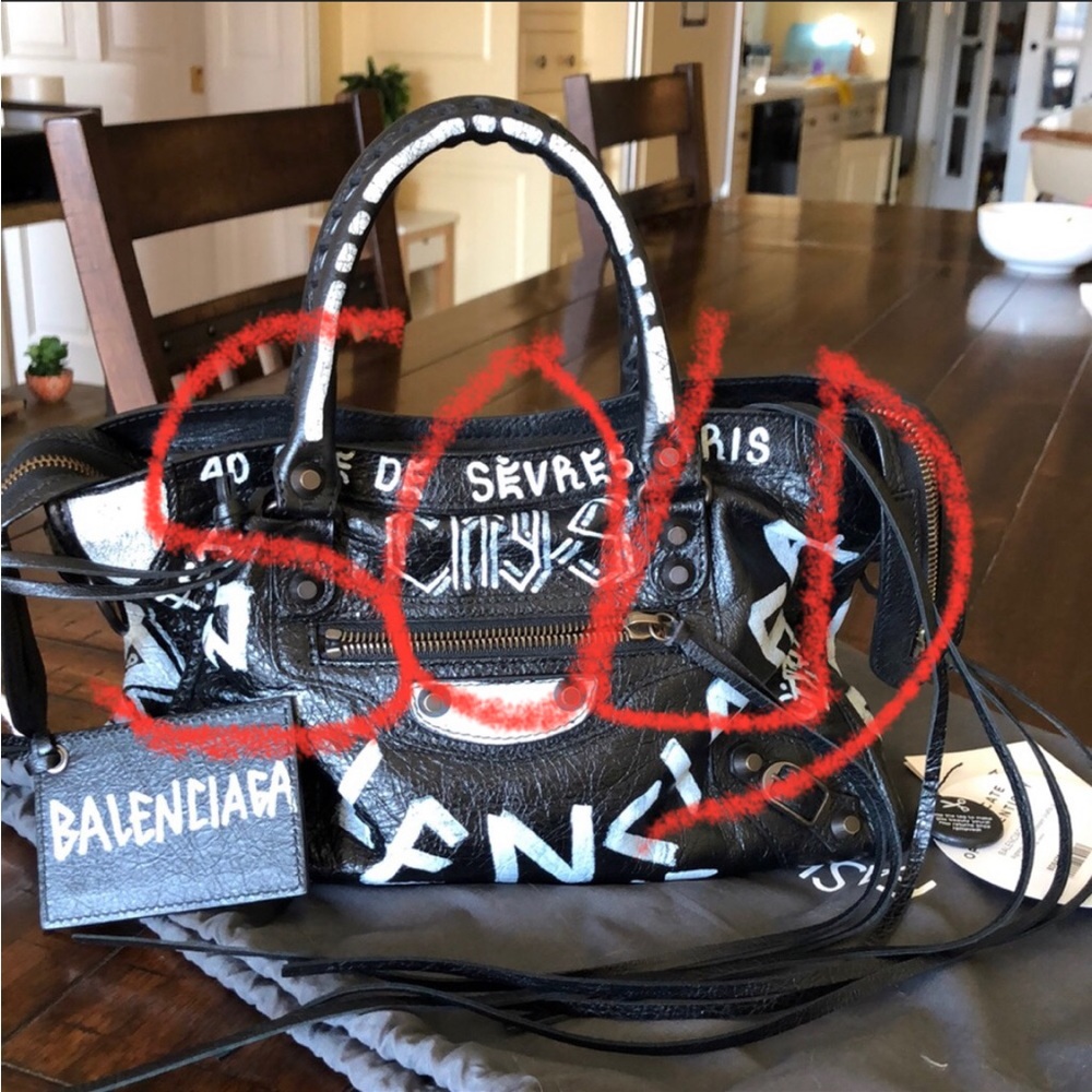 🌺🌼🌸 Authentic Balenciaga graffiti city S🌼🌺🌸